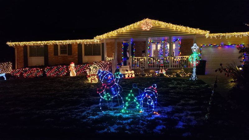 HolidayDecoratingContest_2025_Toyland_1