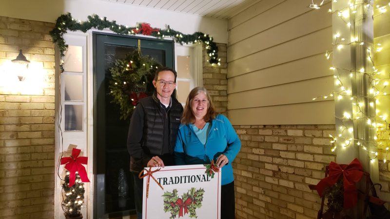 HolidayDecoratingContest_2025_Traditional_2